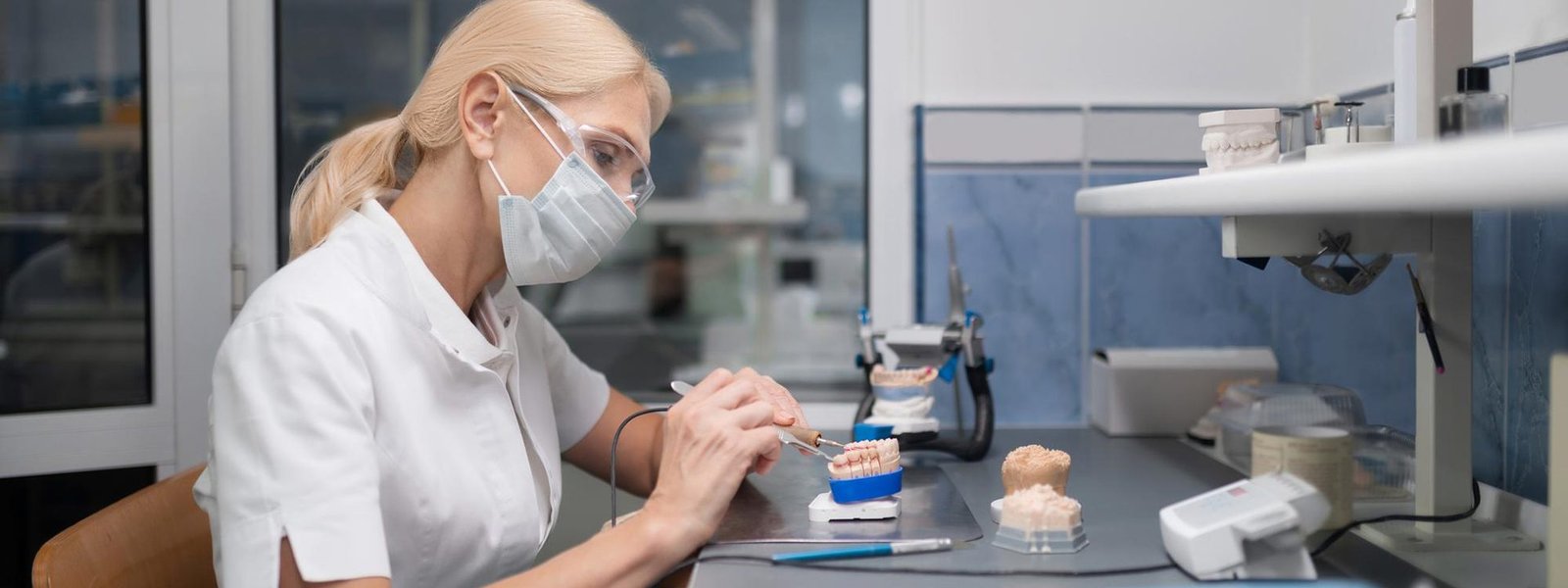 For dental technician training